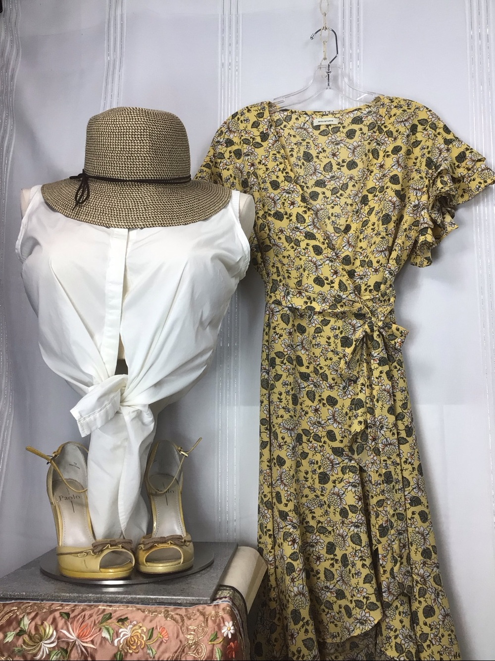 Max Studio Yellow Floral High-Low Flutter Sleeve Full Wrap Dress Sz.M - Picture 14 of 16